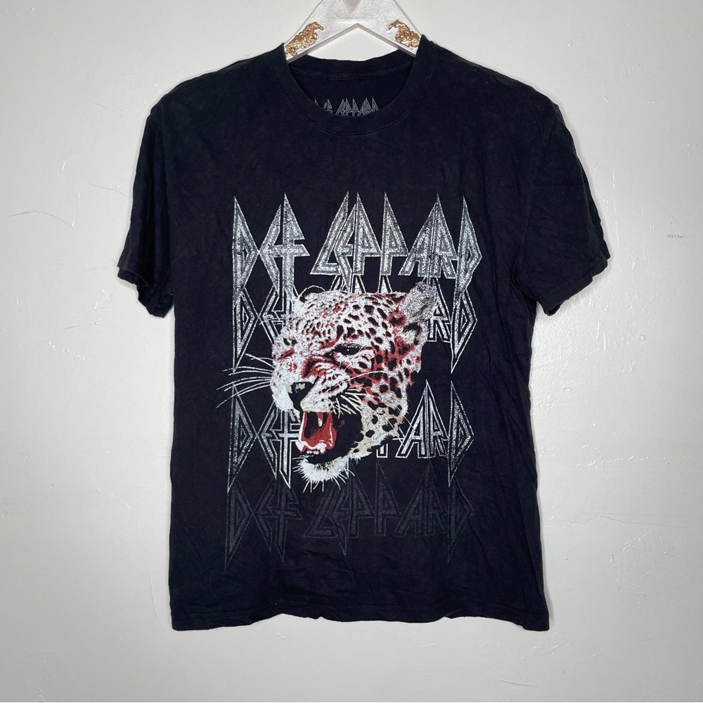 DEF LEPPARD LADIES GRAPHIC BAND TEE SZ L
